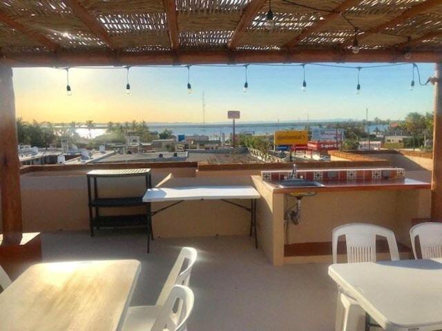 Hermoso Edificio Ubicado A Pocas Cuadras Del Malecon De La Paz Bcs Bagian luar foto